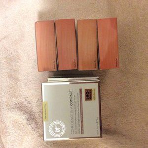 it cosmetics Confidence in a Compact